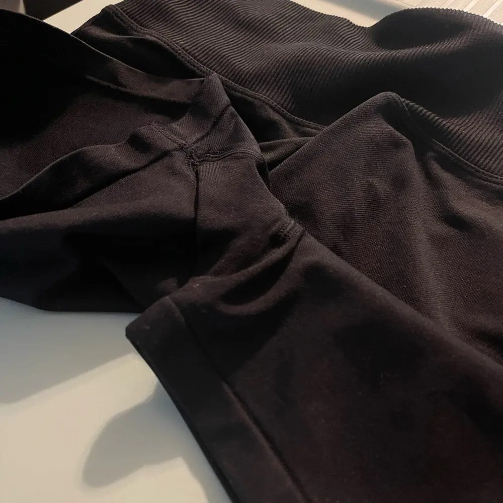 Victoria’s Secret PINK yoga shorts - Image 3