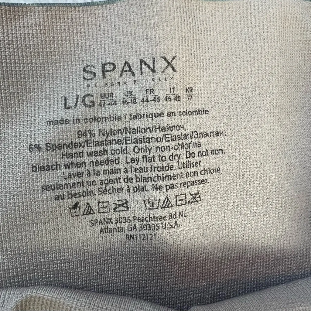 Spanx Cropped Lamn Watercolor Crop Leggings - Image 3