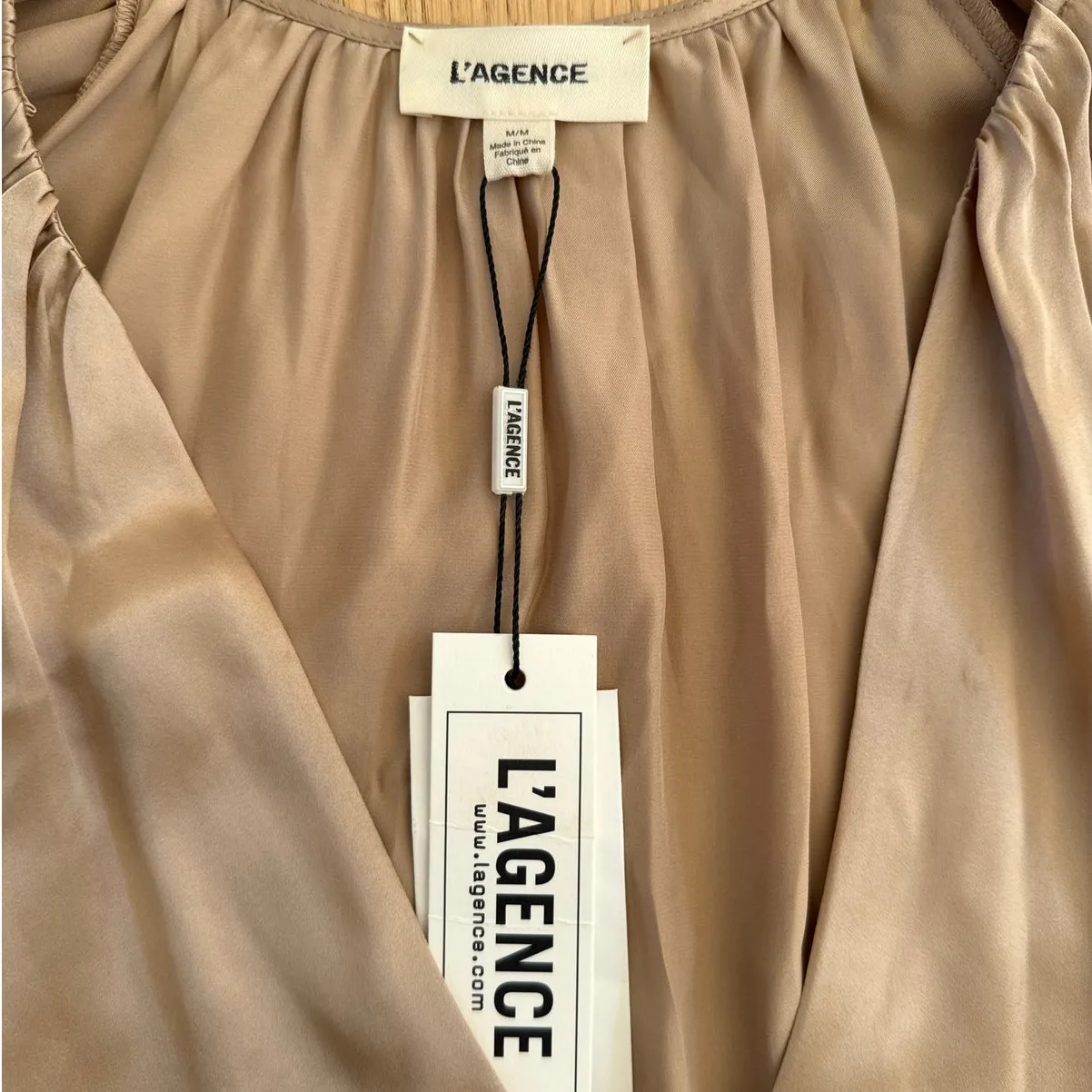 L'Agence  V Neck Blouse Kaili Size M Beige - Image 2