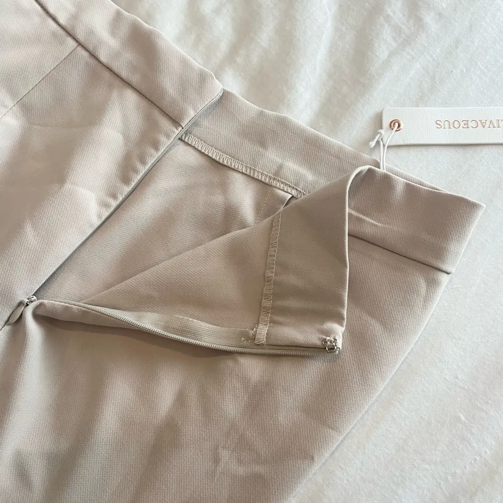 Olivaceous Pleated Skort Ladies Size Large NWT - Image 6