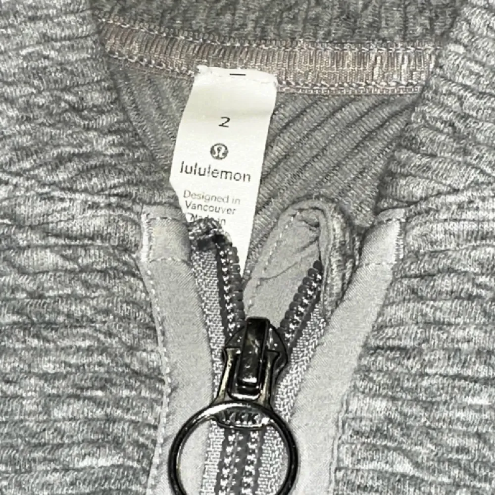 Lululemon on repeat bomber jacket size 2 - Image 3