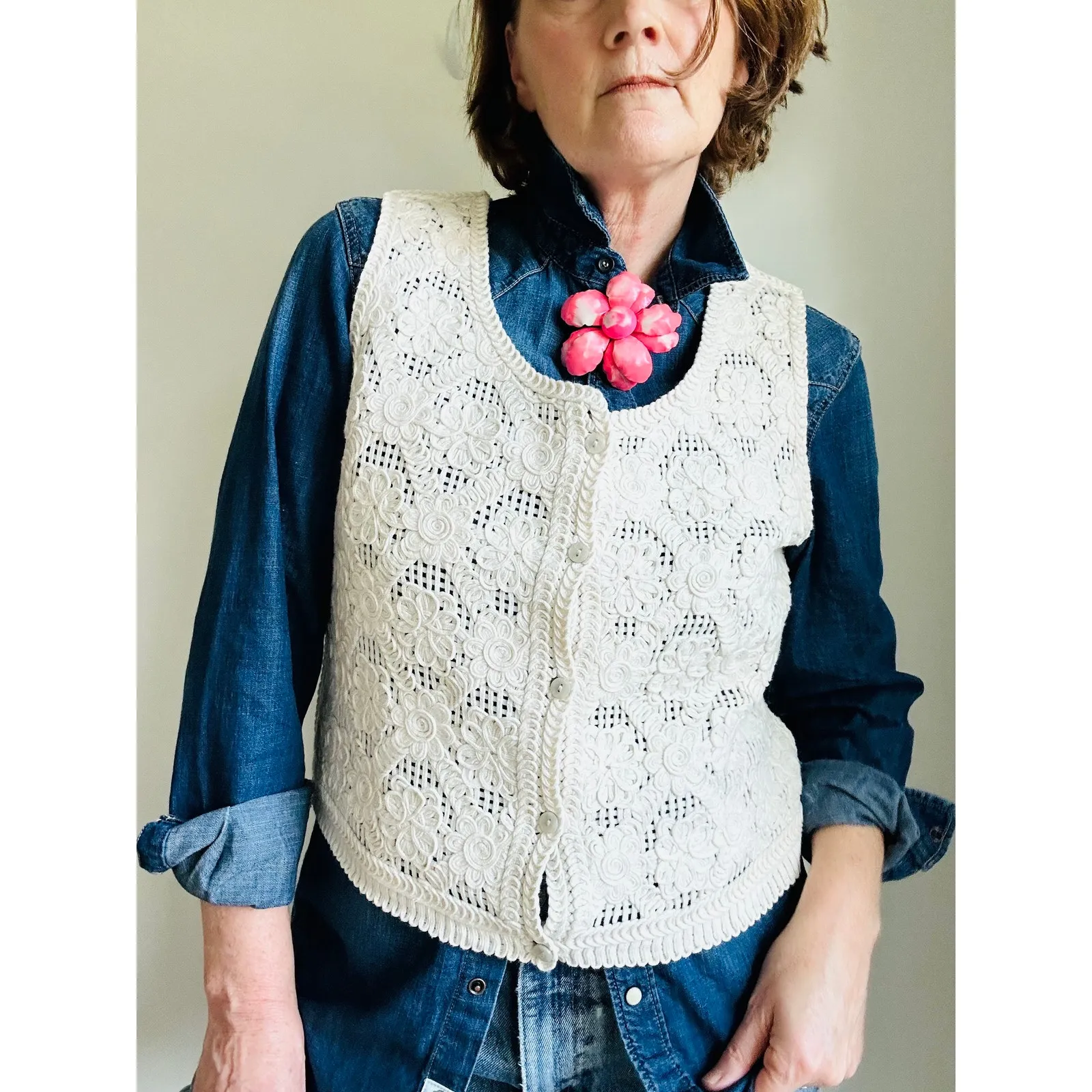 Women's Bohemian Crochet Vest Cream Size Large Lace Look layering Trend - Image 9