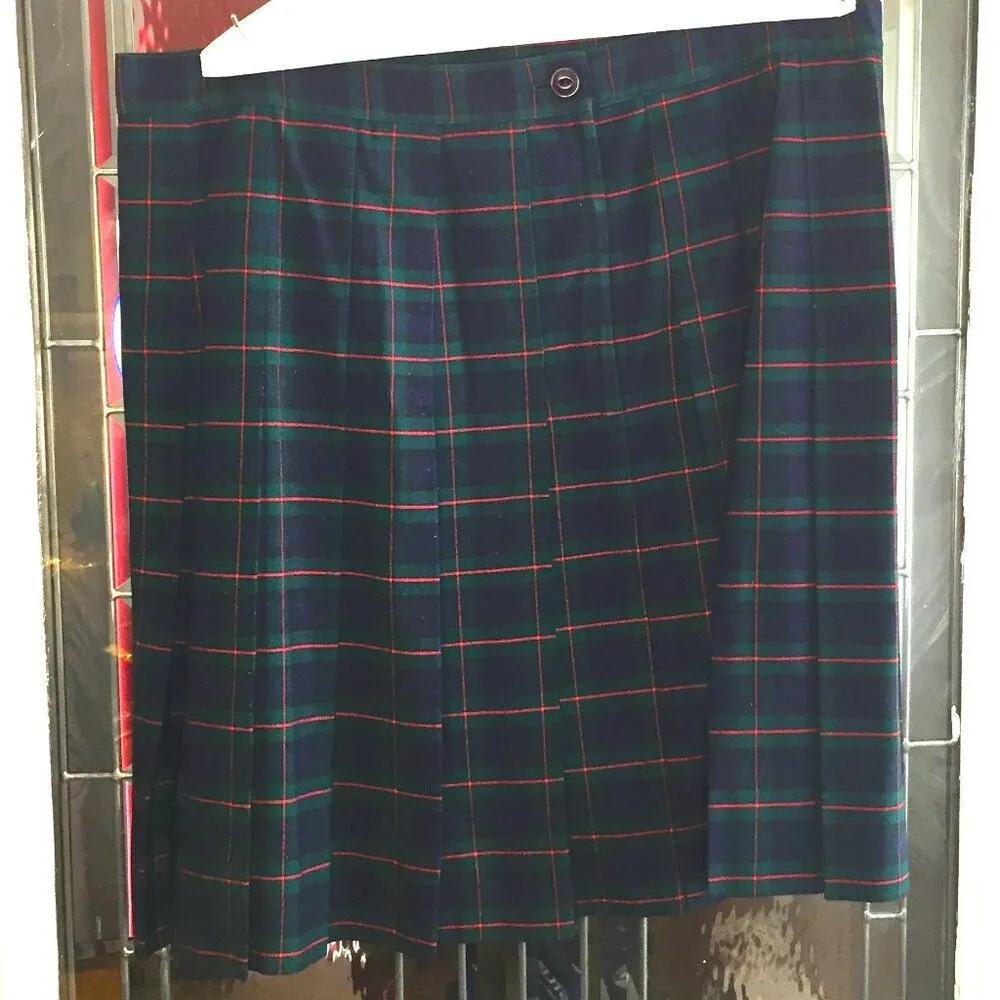 Girls Sz 18.5T Waist 40 Plaid Blue, Red & Green Uniform Skirt. Below Knee - Image 2