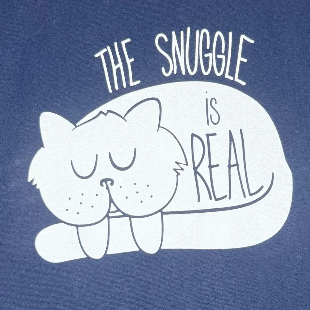 “The Snuggle is Real” Navy Blue Kitty Cat T-Shirt Size XL - Image 2