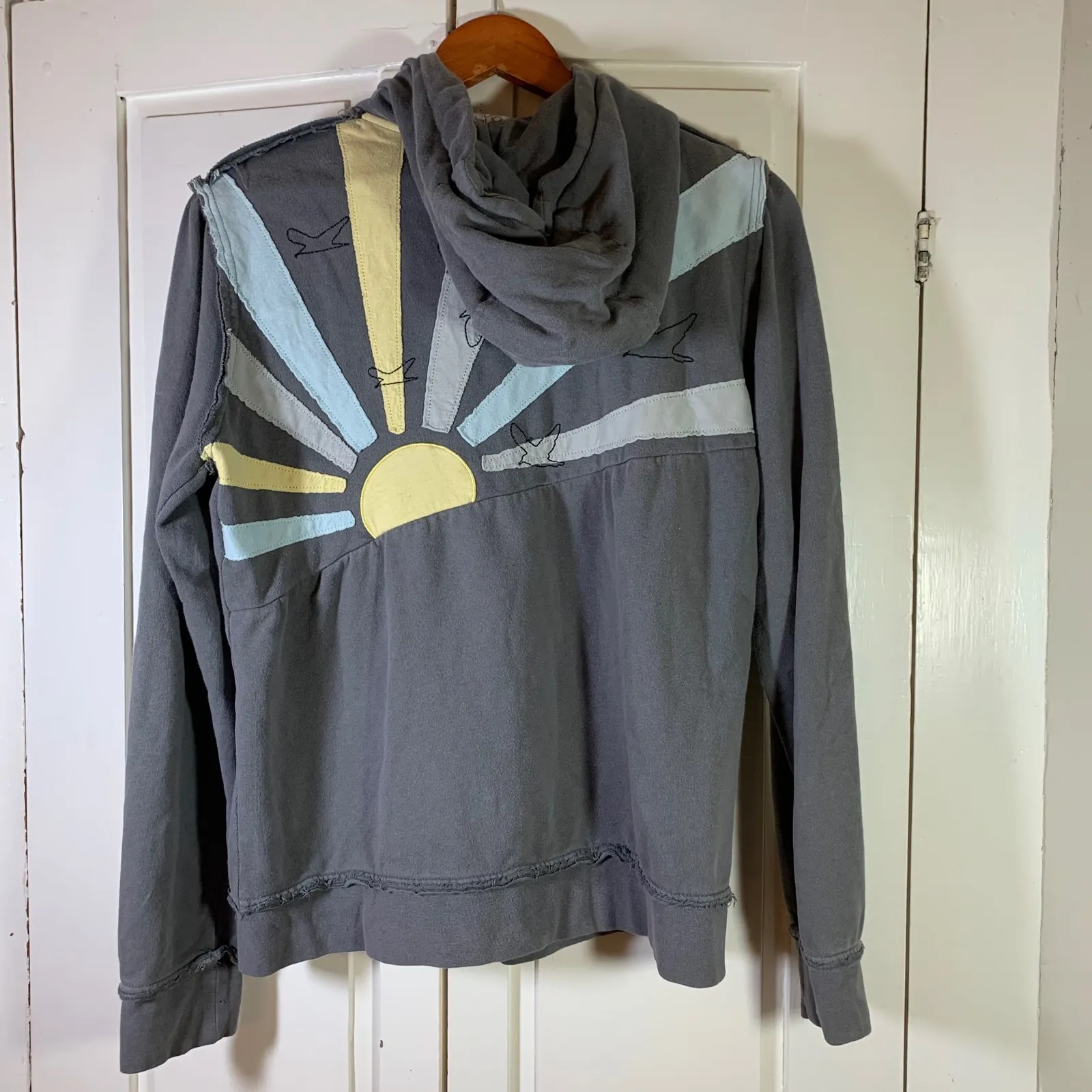 O'Neill Surf Zip Up Hoodie Womens XL Gray Sun Graphic Embroidered Coastal‎ - Image 4