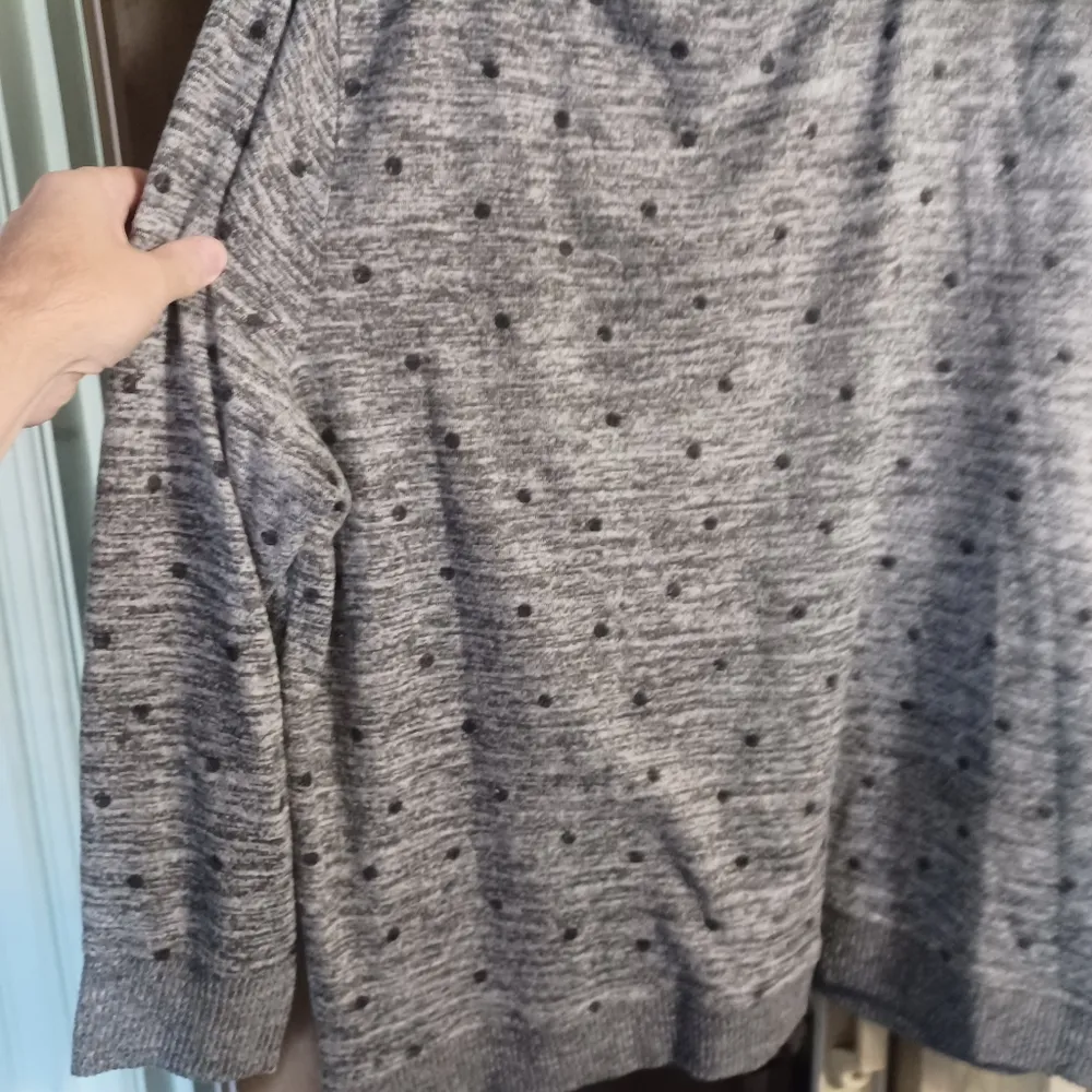 CJ Banks 2X Sweater Grey Lightweight Long Sleeve Scoop Neck Woman Gray - Image 4