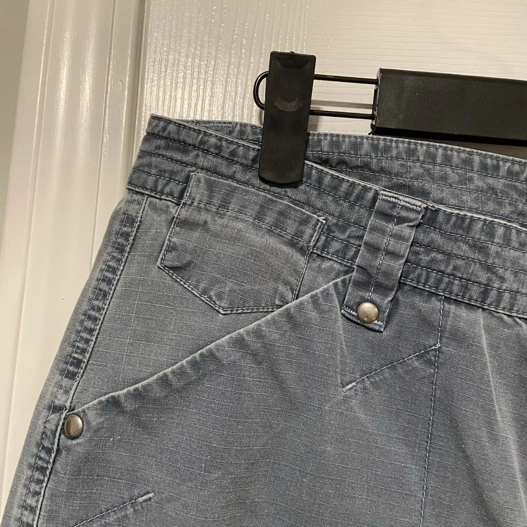 L.L. Bean Size 16P Blue Rip Stop Outdoor Hiking Pants Straight Leg Zip Up - Image 3