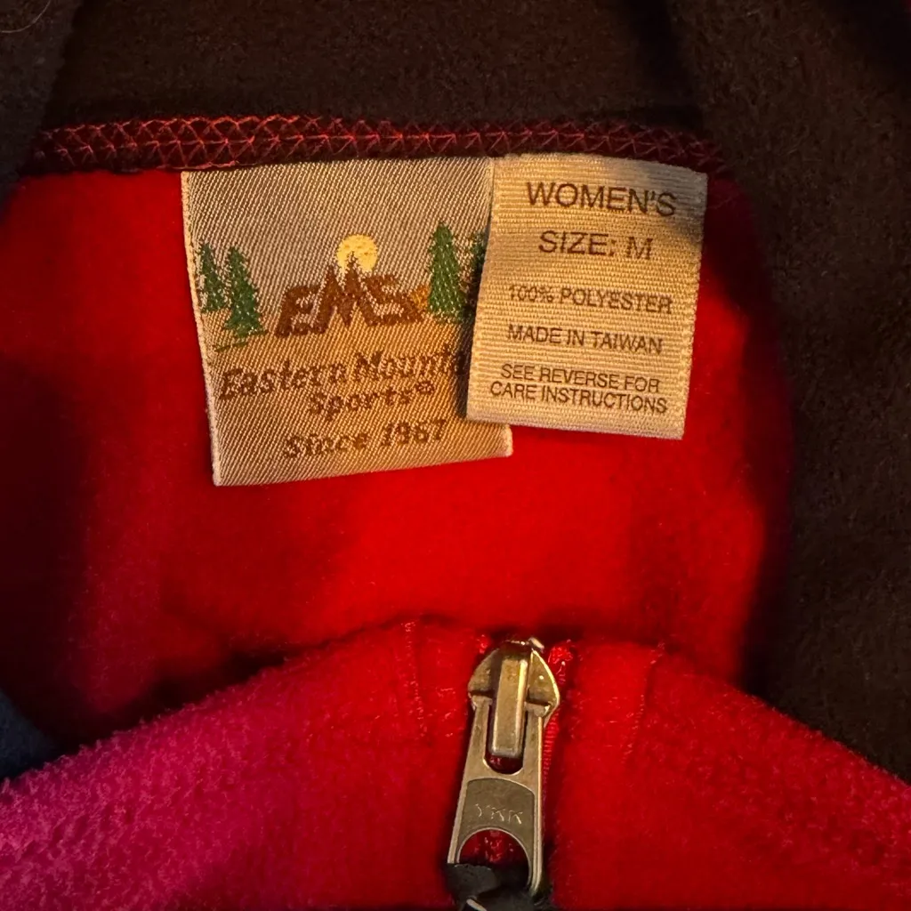 Eastern Mountain Sports Women's Bright Red Full Zip Vest Medium M - Image 6