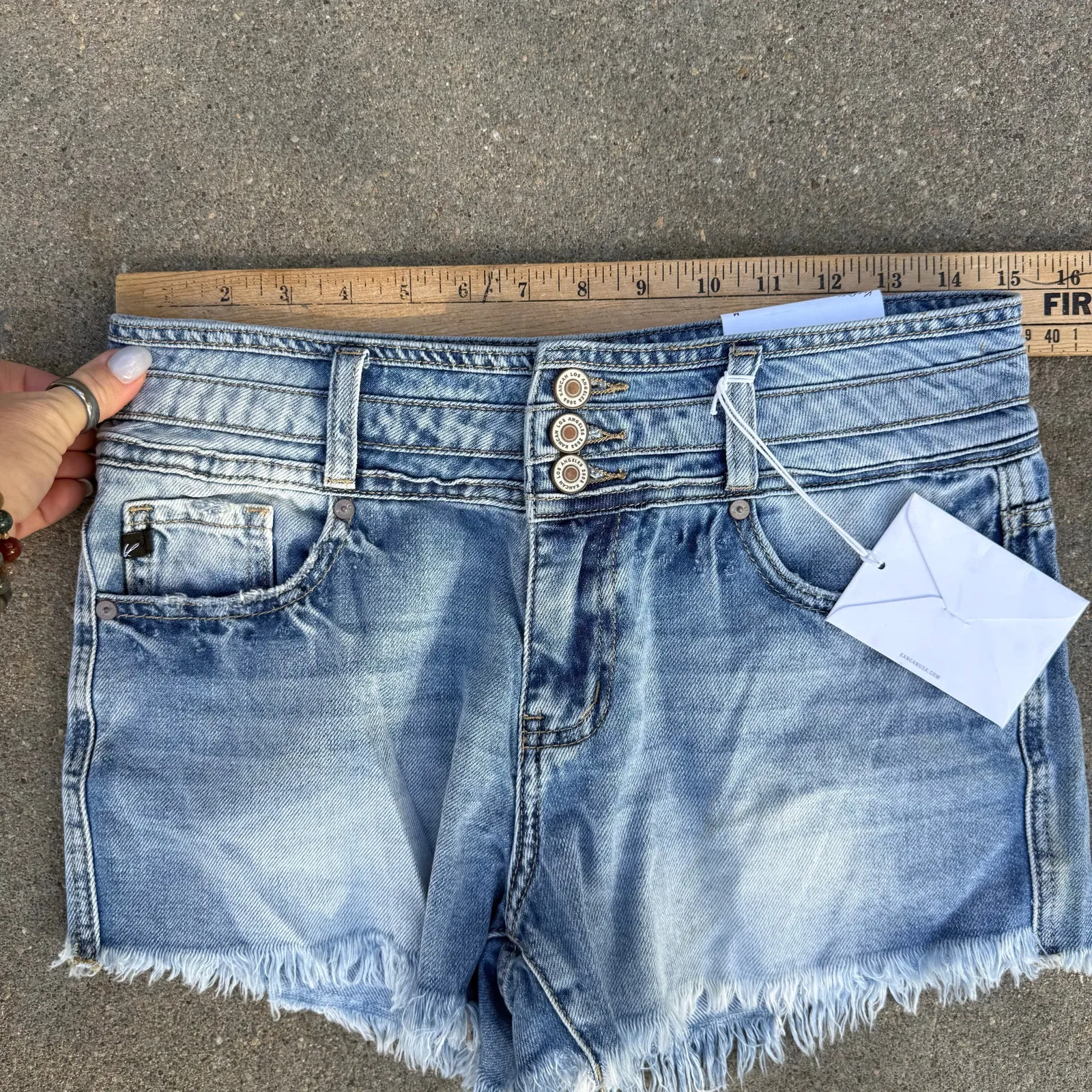 Kancan Tilly High Rise Cut Off Jean Shorts Blue Fray Hem Size MEDIUM NWT READ - Image 6