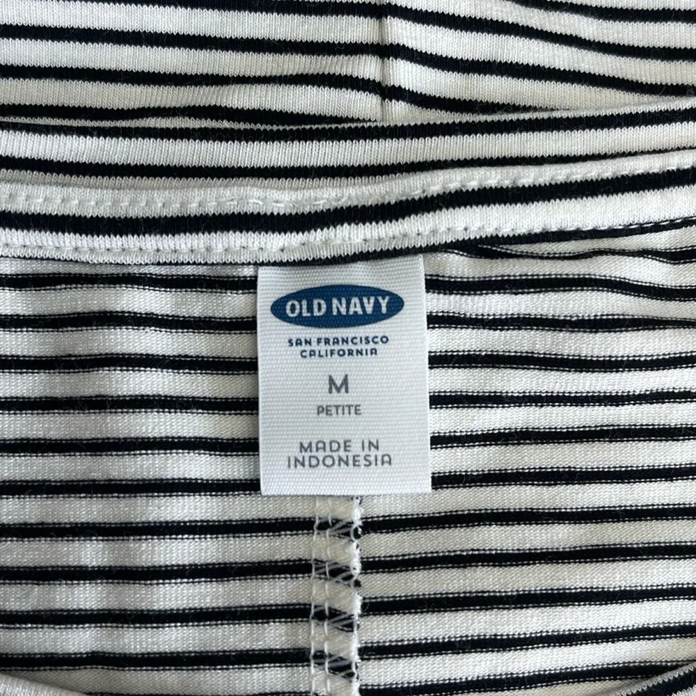 Old Navy Black and White Casual Sheath Midi knit Dress size M - Image 4