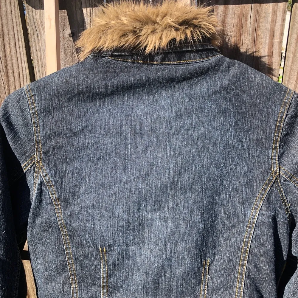 Vintage Denim and Faux Fur Jacket with removable fur lining M Blue Size M - Image 6