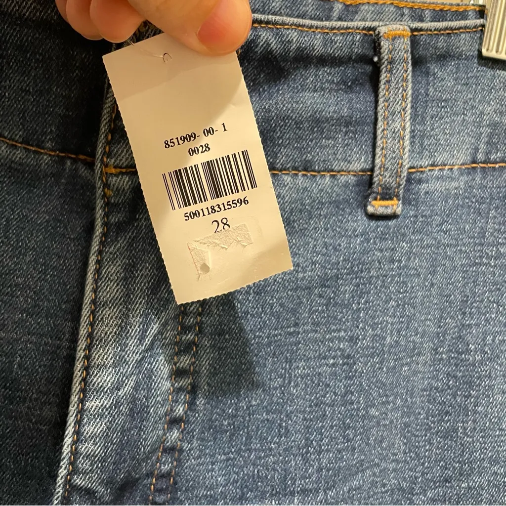 Banana Republic High - Image 9