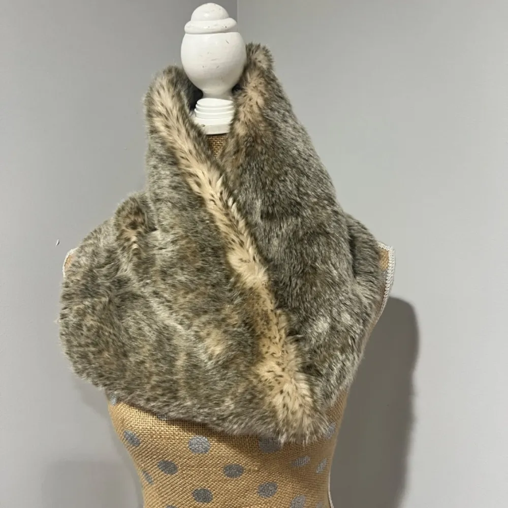 Aerie Real Obsessed Faux Fur Infinity Scarf - Image 3