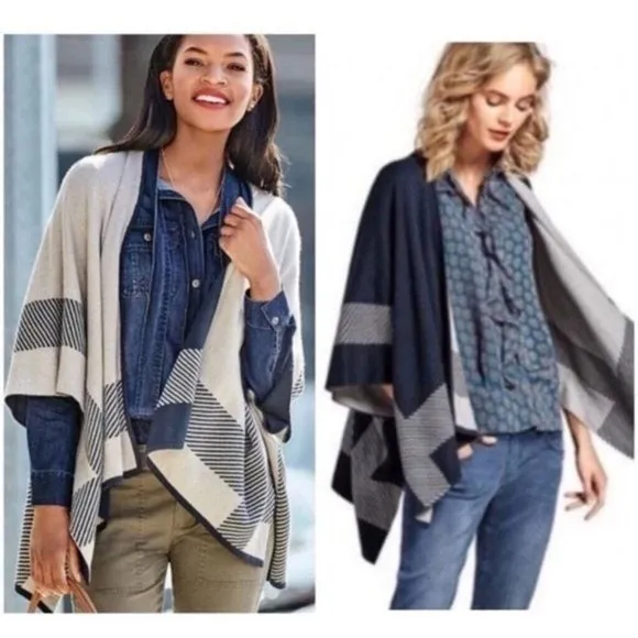 NWOT Cabi reversible poncho - Image 2