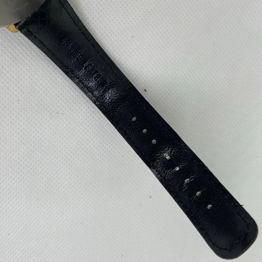 Caesars vintage women watch gold tone 31mm round case white dial running - Image 9