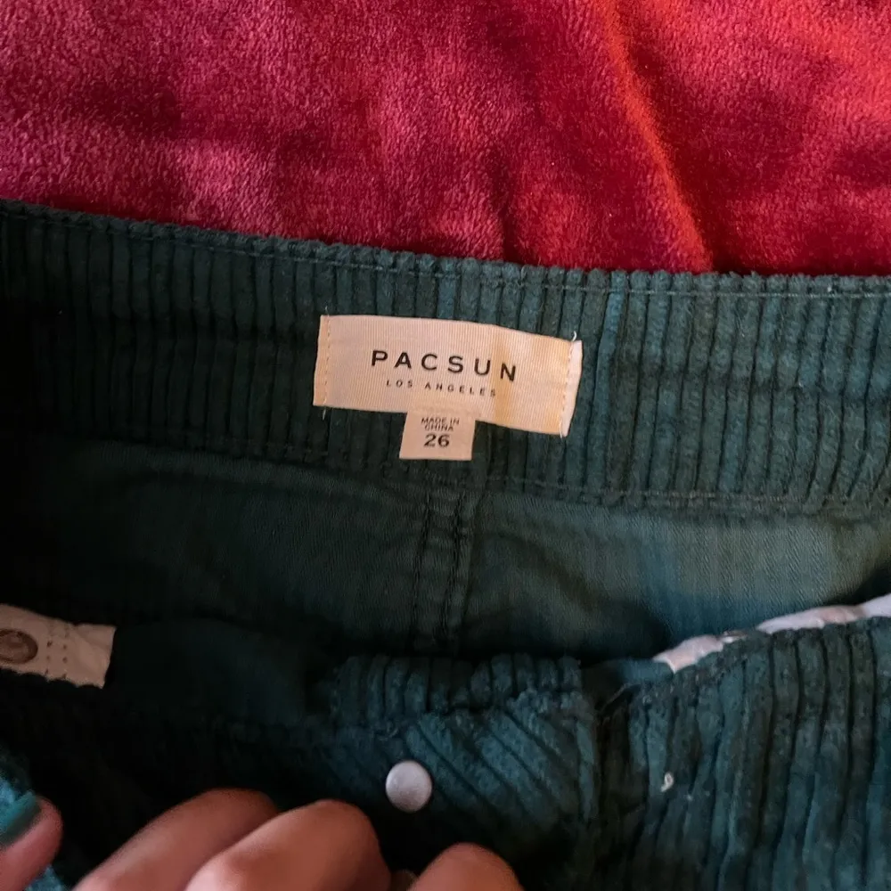 Green mini skirt - Image 4