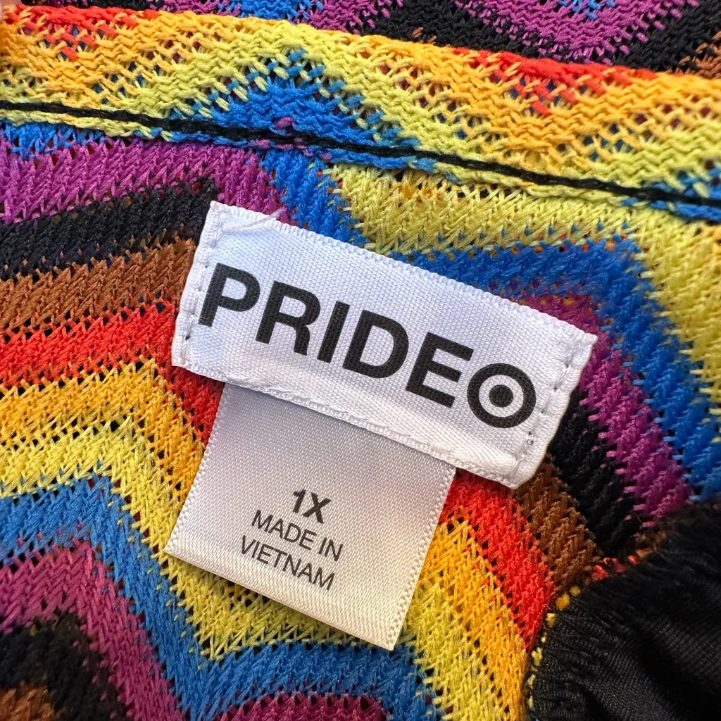 PRIDE Target Top Women’s Plus Size 1X Rainbow Pull On LGBTQ Chevron Party - Image 6