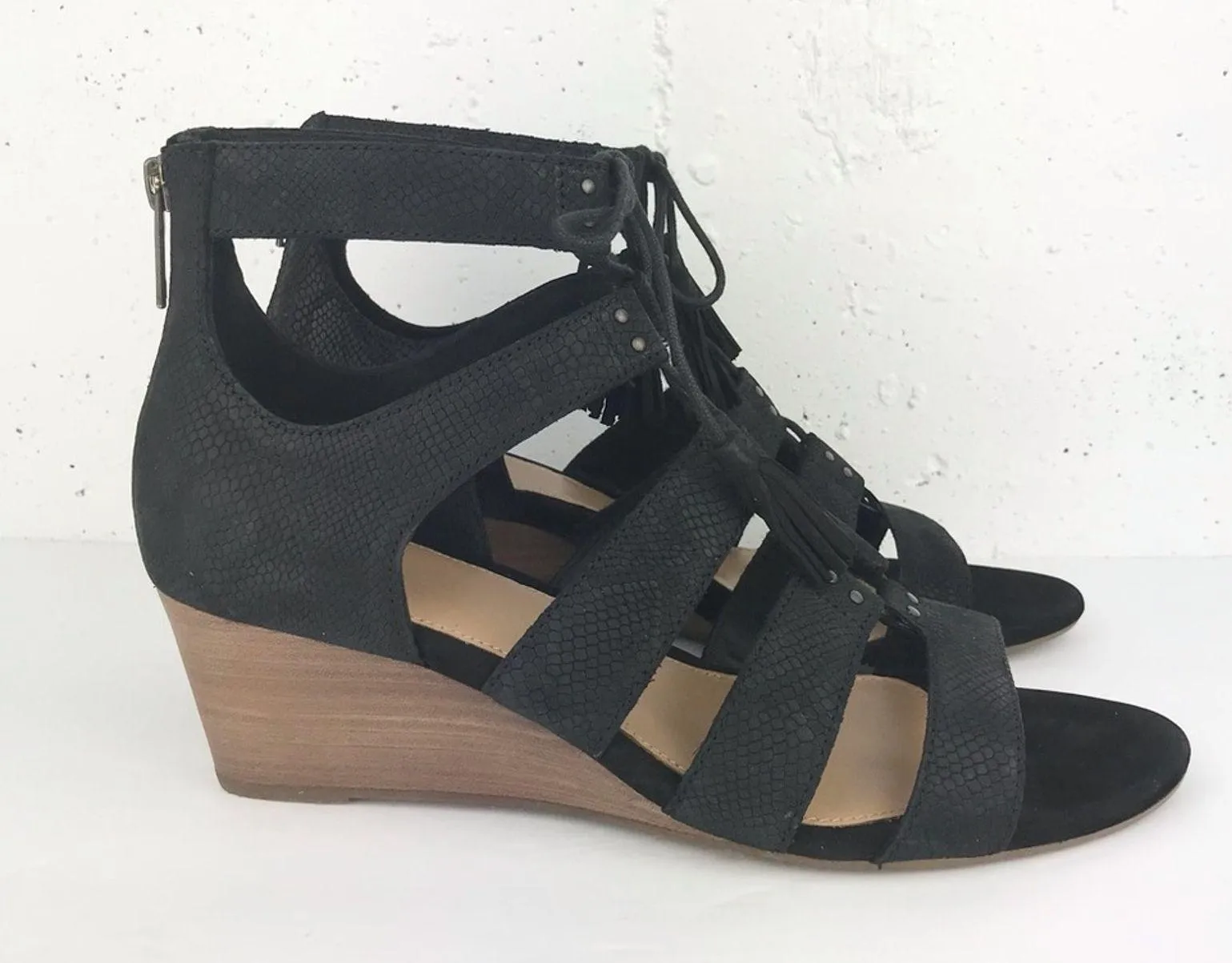 UGG Womens Yasmin Snake Embossed Leather Wedge Sandals Strappy Black Tassels 7.5 - Image 9