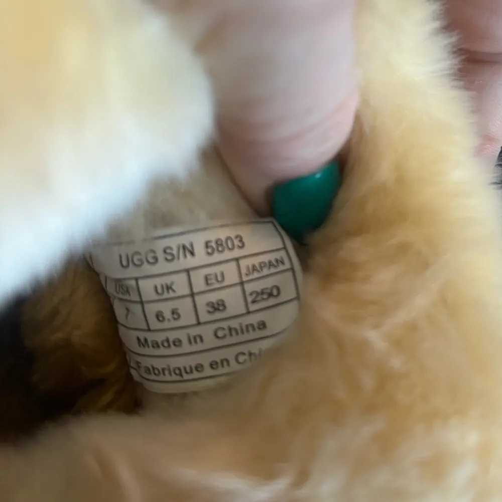 Ugg Bailey‎ Button II Sheepskin Lined Boots 38 winter comfort streetwear layered - Image 6