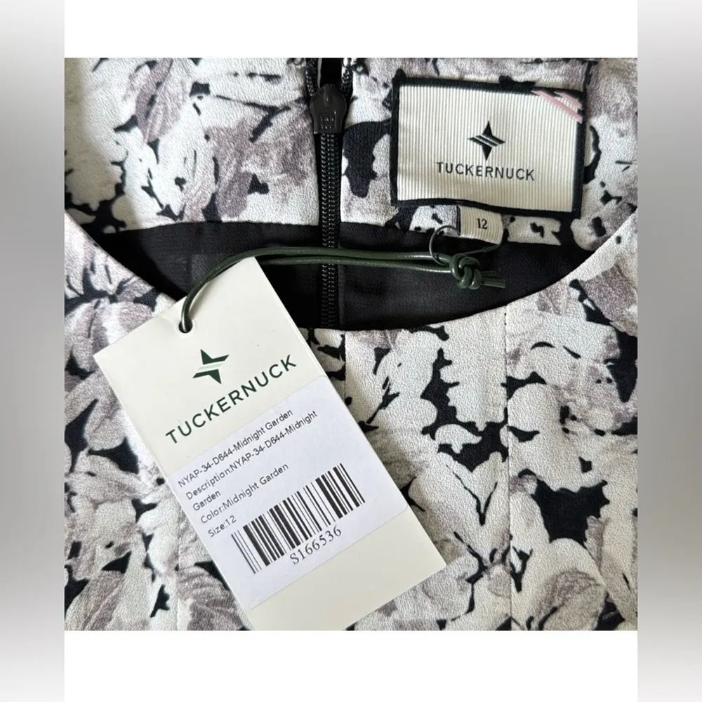 Tuckernuck Midnight Garden Dress Size 12 NWT Floral Pleated Sleeveless Midi - Image 2