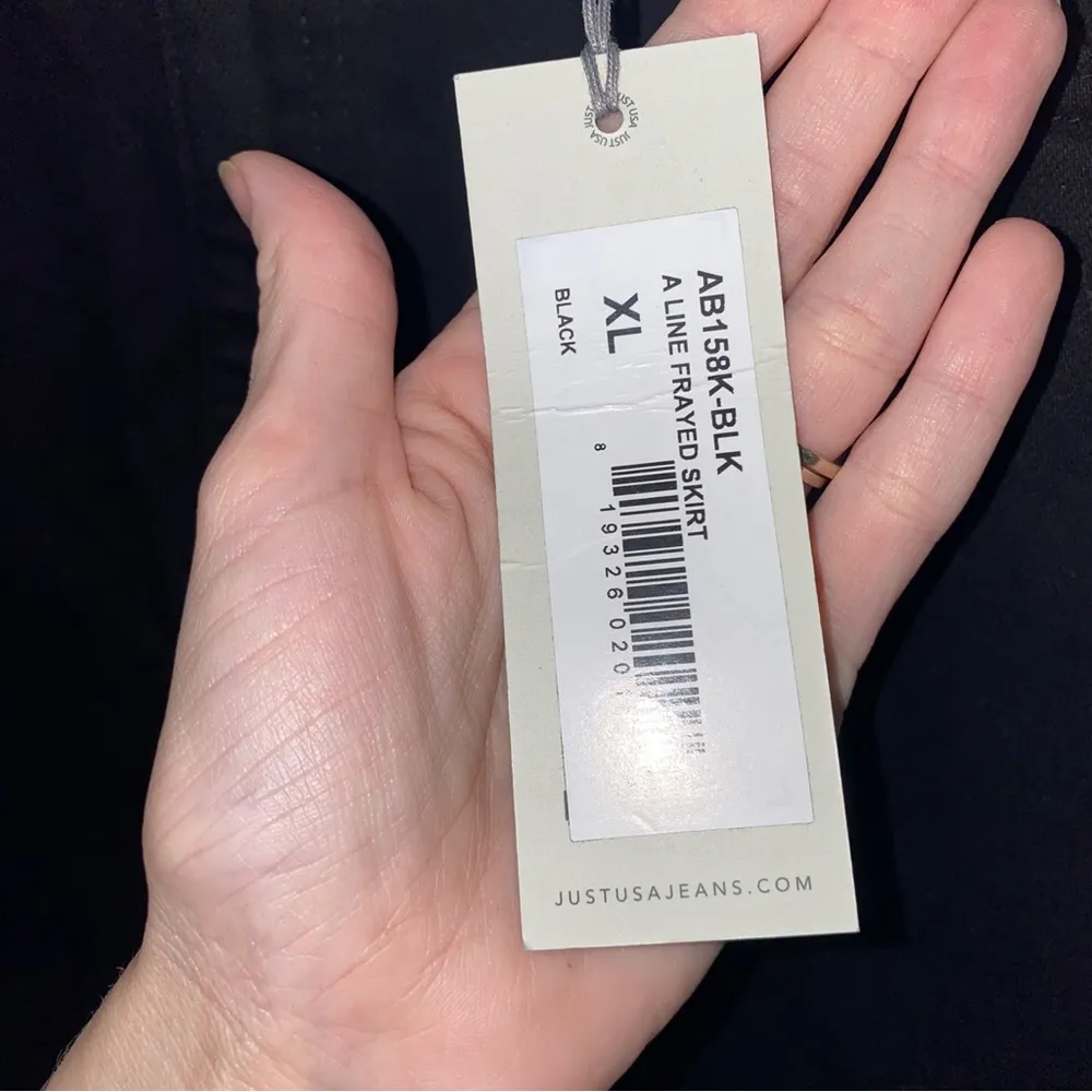 Stitch Fix JustUSA Ladies A-Line Frayed Black Tatiana Denim Jean Skirt Large NWT - Image 2