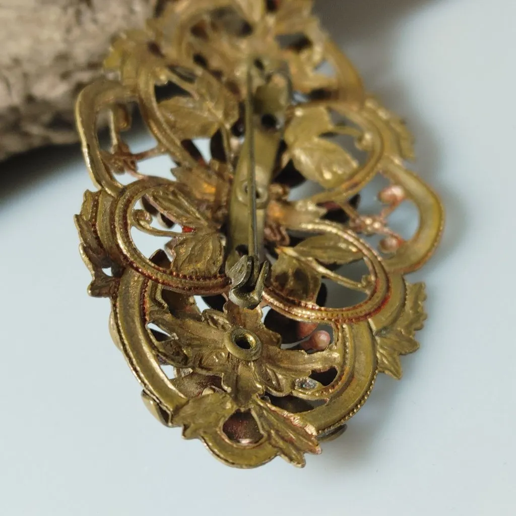 Antique Brooch Victorian Art Nouveau Gold Tone Floral Gilt Brass Dark Glass - Image 4