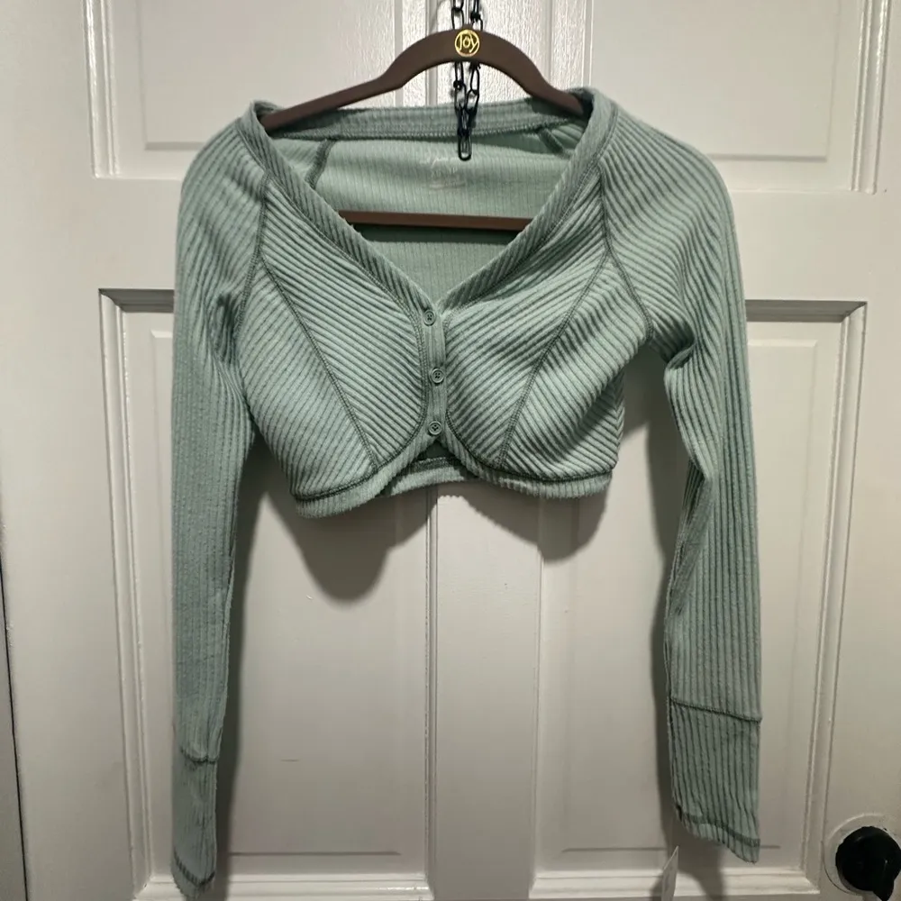 Out From Under Britt Cardigan Green Tea Ribbed Stretch Cropped Button Urban XS - Image 2