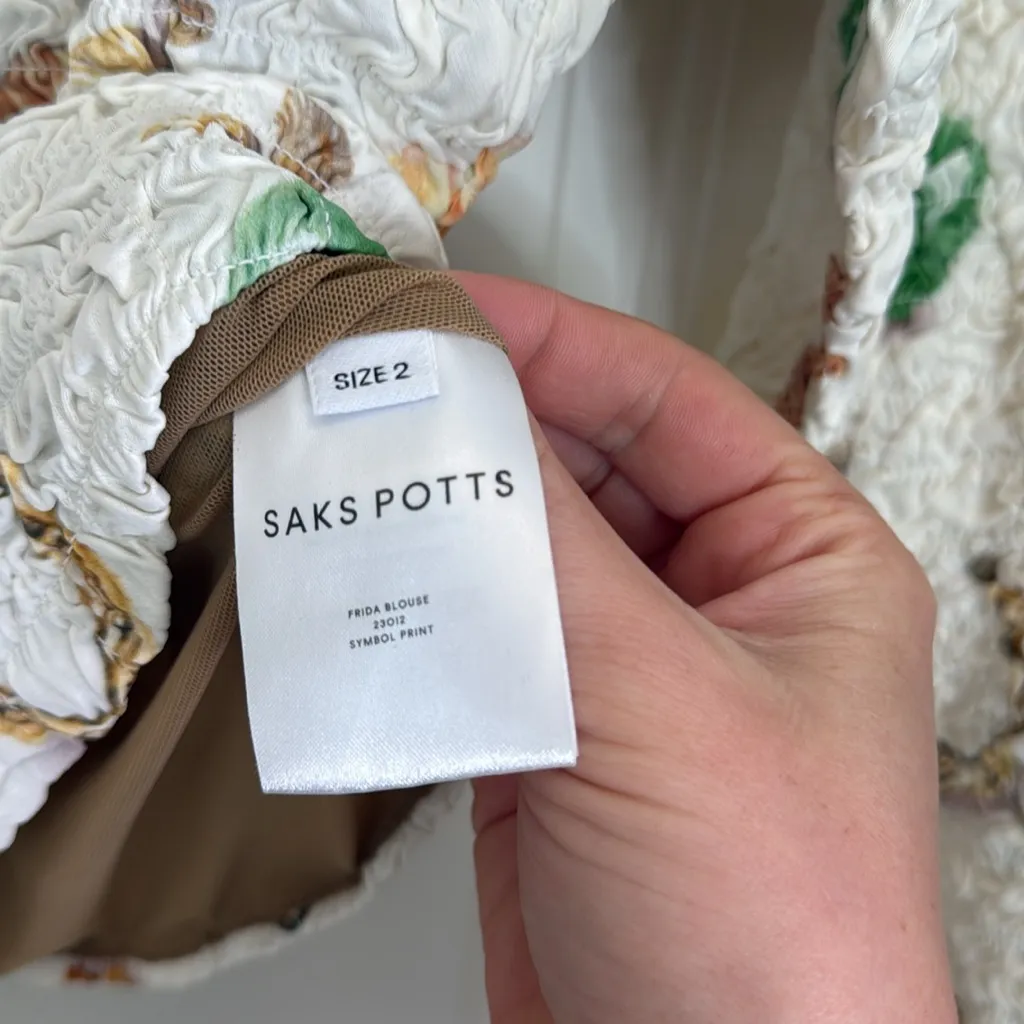 Saks Potts horseshoe and shell crinkle long sleeve top White Size M - Image 9