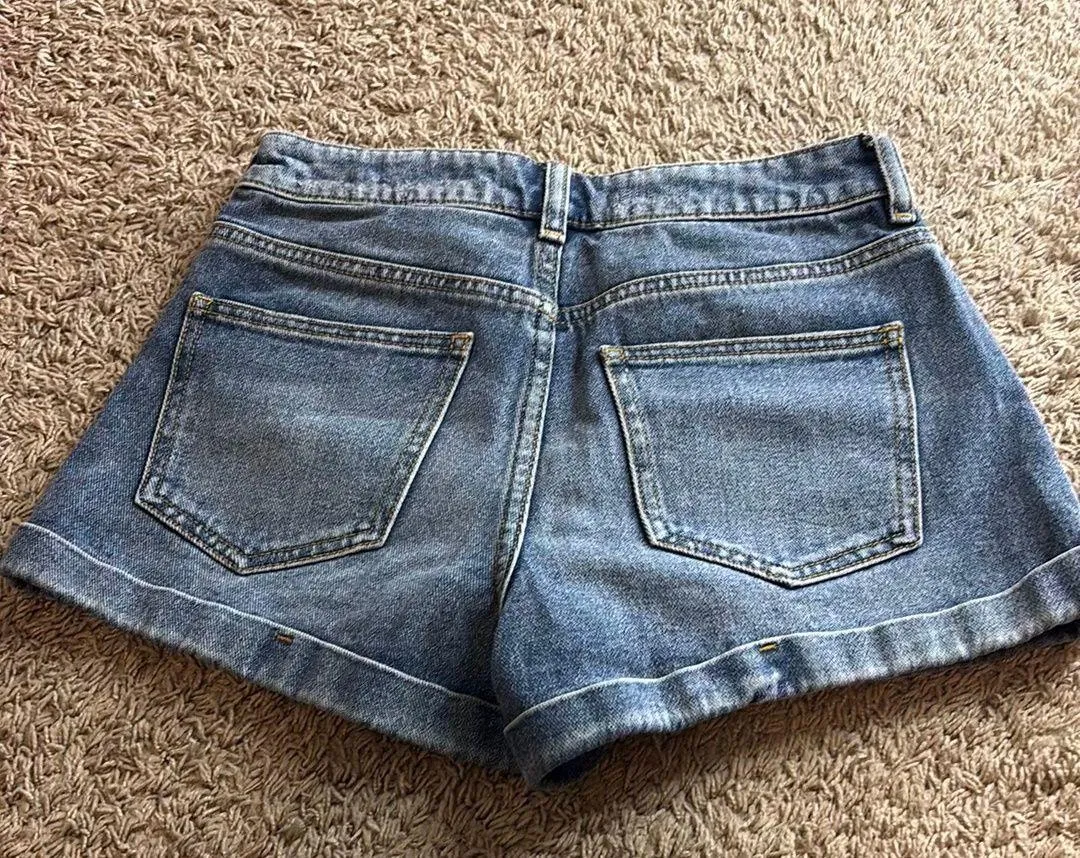 Medium-Wash  Mom Shorts - Image 2