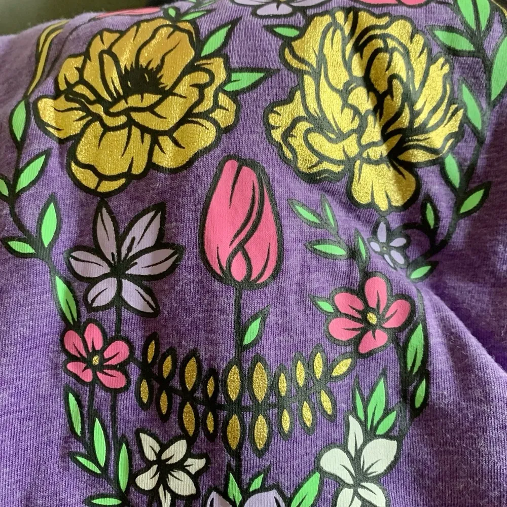 Way to Celebrate Halloween Dia de Los Muertos Candy Skull Graphic Tee L Purple Size L - Image 3