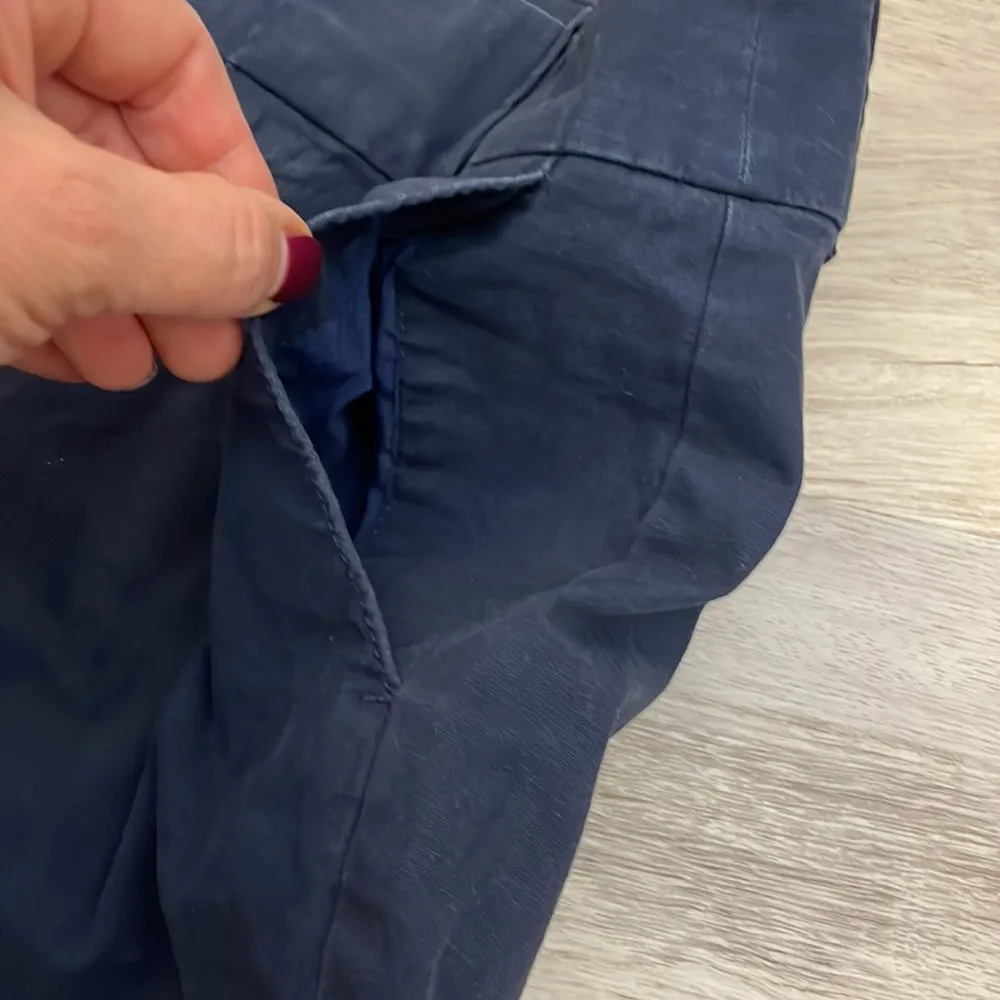 J. Crew Navy Blue Women’s Shorts with Side Pockets & Belt Loops Size 2 - Image 6