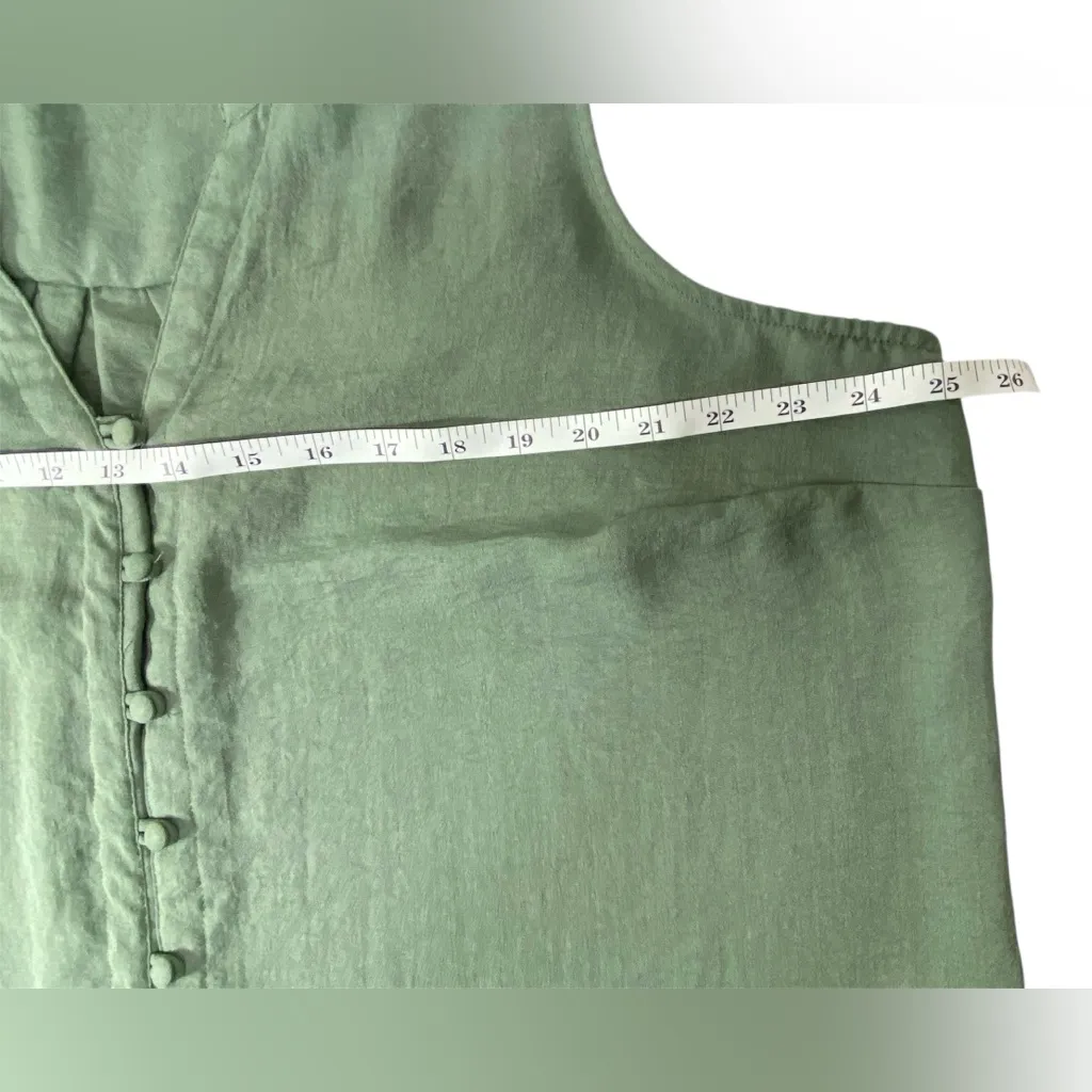 Torrid Women’s 2 (2X) Plus Green Sleeveless Button Front Relaxed Casual Chic Top - Image 4