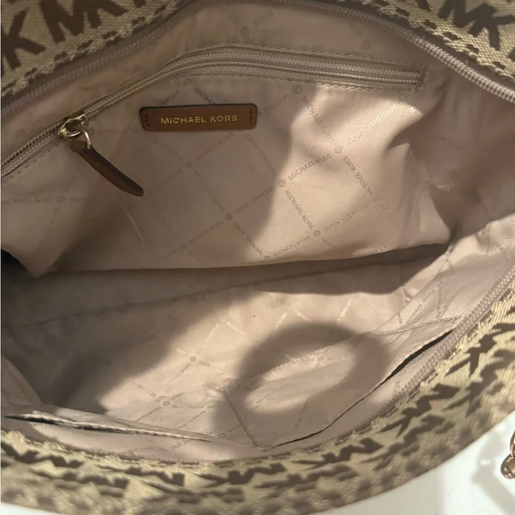 MICHAEL KORS Jet Set East West Signature Monogram Logo Chain Tote Bag Tan Brown - Image 13