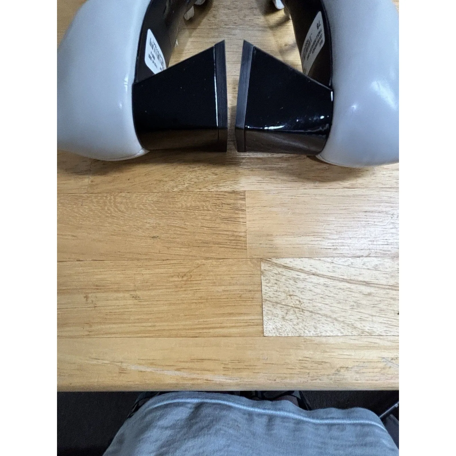 Schutz Mid Rue Gray Leather Mid Block Heel Pointed Toe Double Straps (Read) 7.5 - Image 9