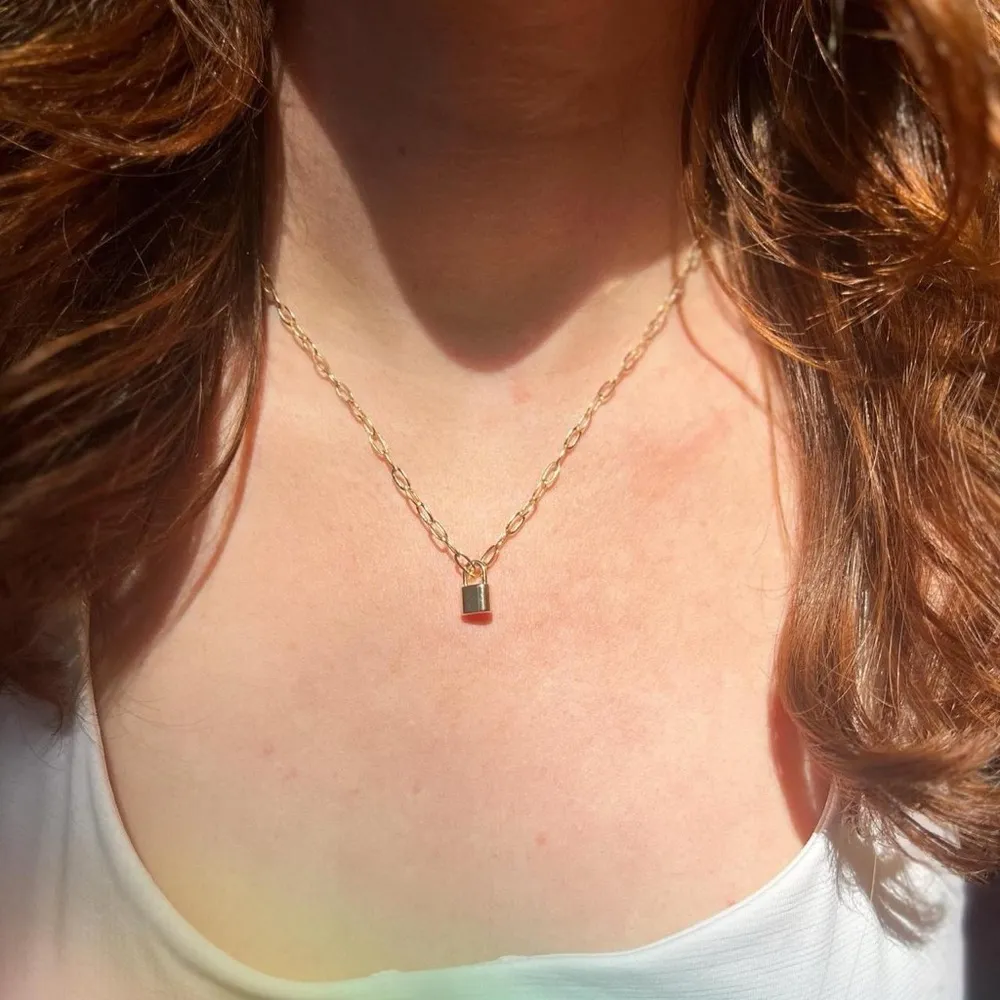 Handmade Gold Locket Necklace 🔒 - Image 2