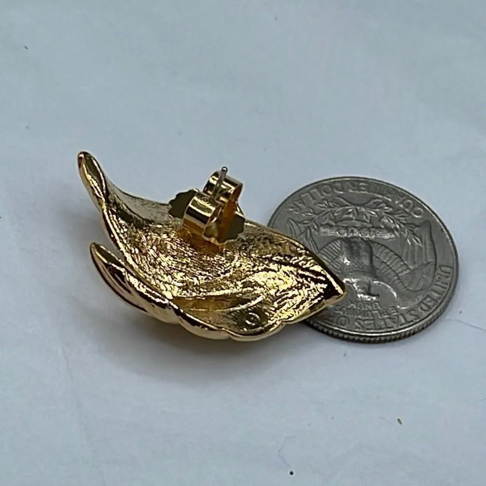 Vintage double leaf pierced statement earrings Gold - Image 6