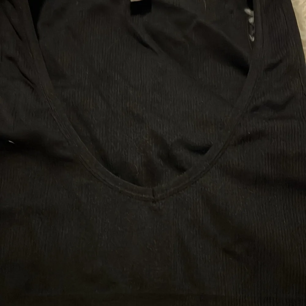 90 Degree By Reflex Ribbed V neck Sports Bra Color Black Size L P2P 15” NWOT - Image 2