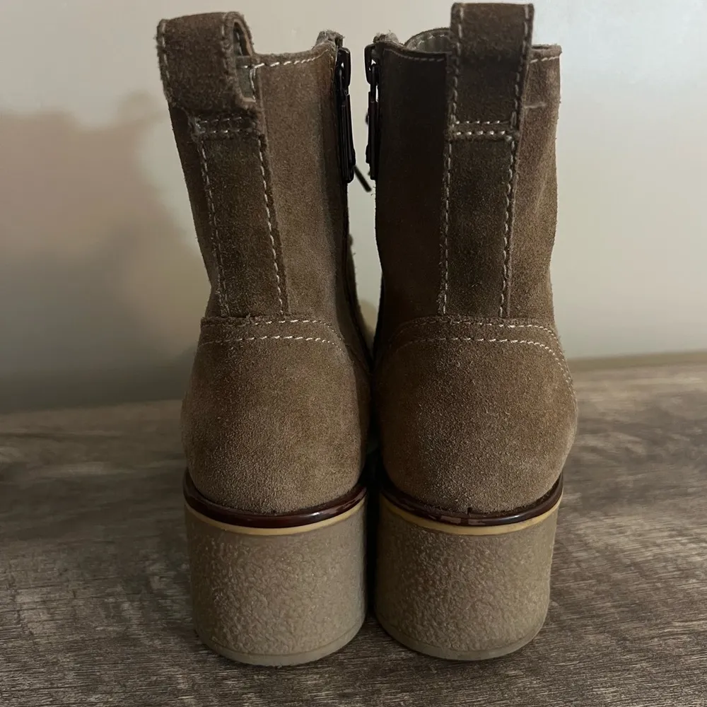 Blondo Light Brown Suede Leather Boots Women’s Size 9.5 Chunky Heel Waterproof - Image 5