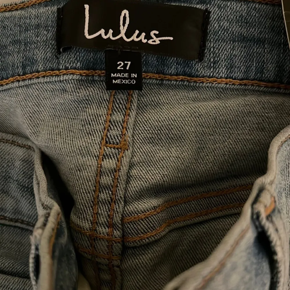 Lulu’s High Waist Light Wash Distressed Ankle Skinny Jeans Size 27 - Image 5