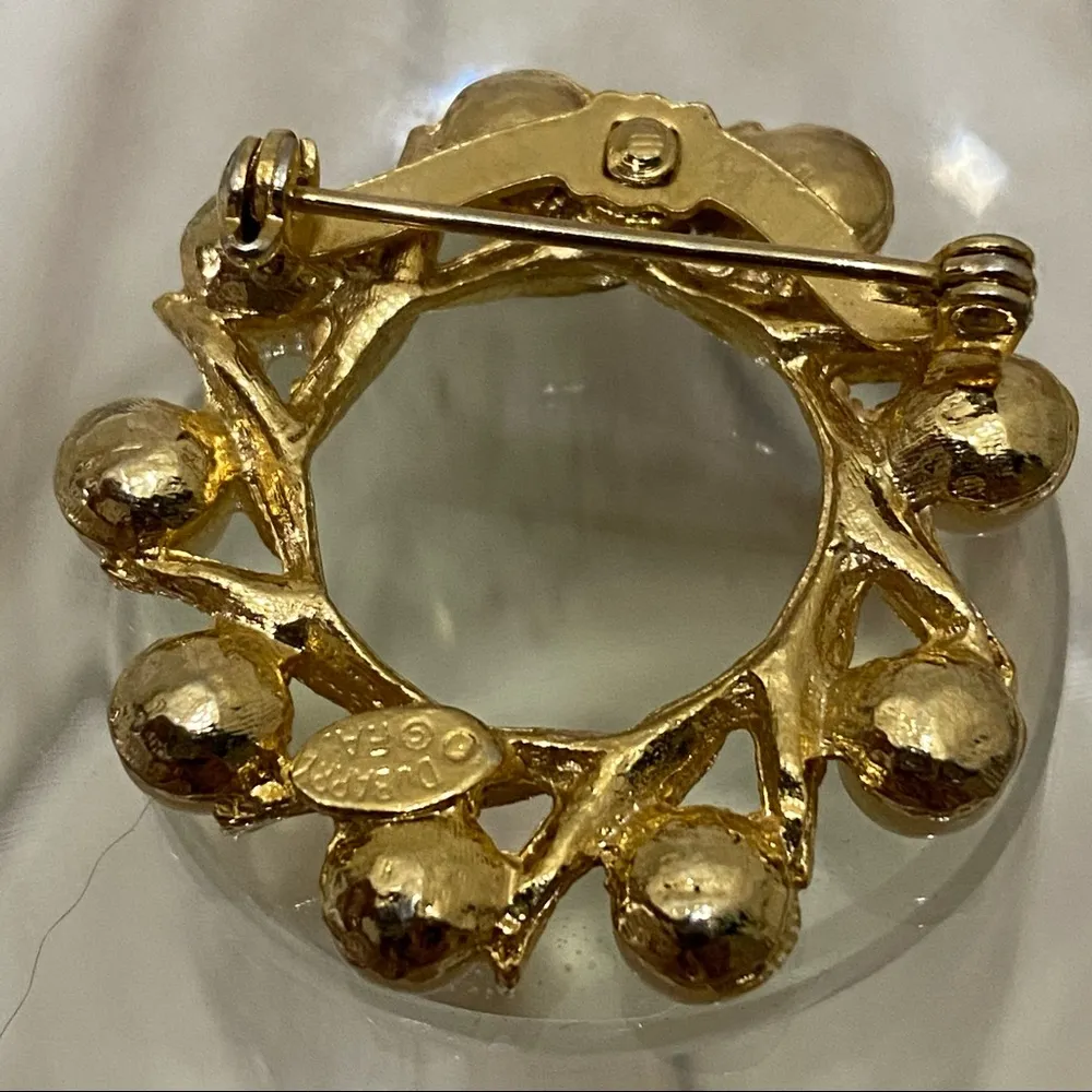 Vintage Dubarry Signed Pearl Wreath Brooch - Image 7