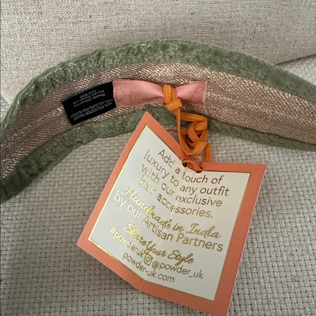 Embroidered Green velvet Headband - Image 4