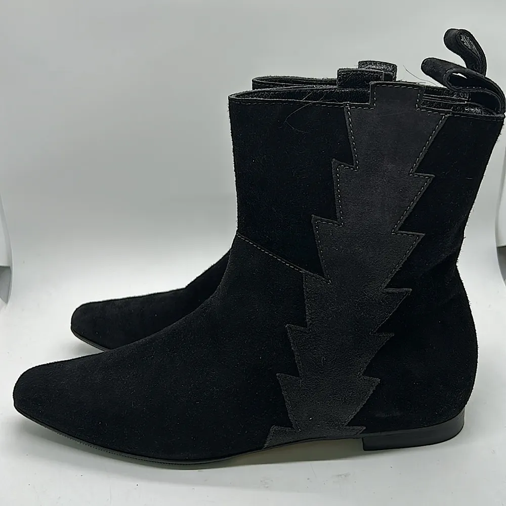 Manolo Blahnik Black/Grey Suede Point Toe Ankle Booties Boots **Sz 36.5/US 6.5** - Image 4