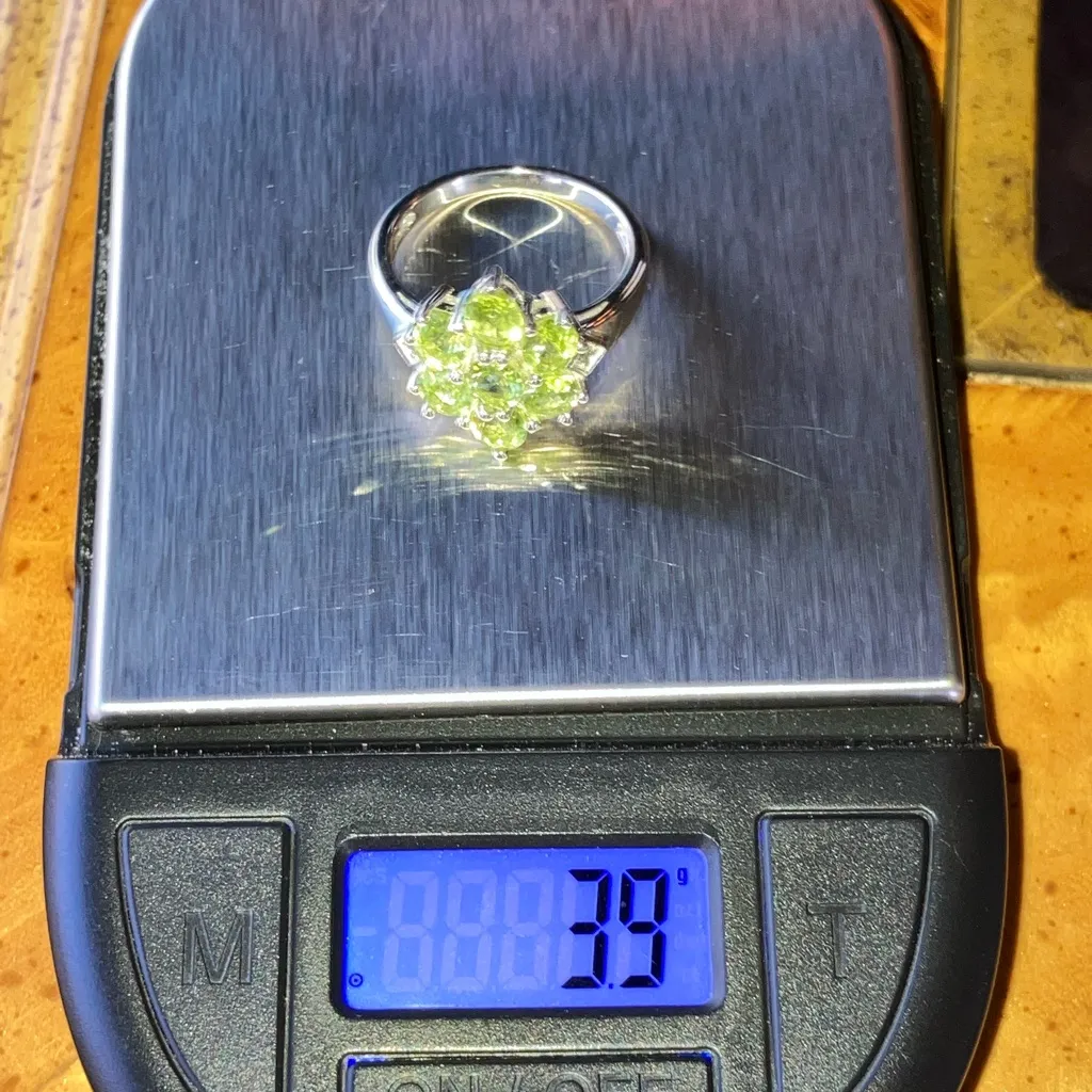 Natural Peridot Green Diamond Sterling Silver Ring Size 7 - Image 10