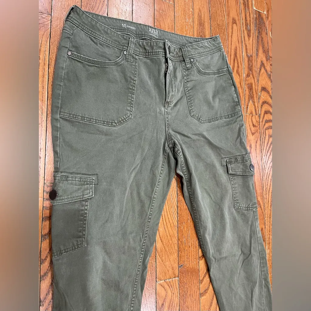 a.n.a Women's Olive Cargo Jeans - Image 12