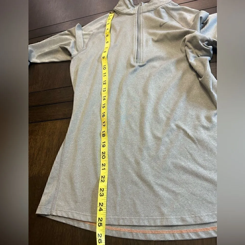 Nike  DriFit Women's Small Gray Base Half ZIP Reflective Running Pulloverer - Image 7