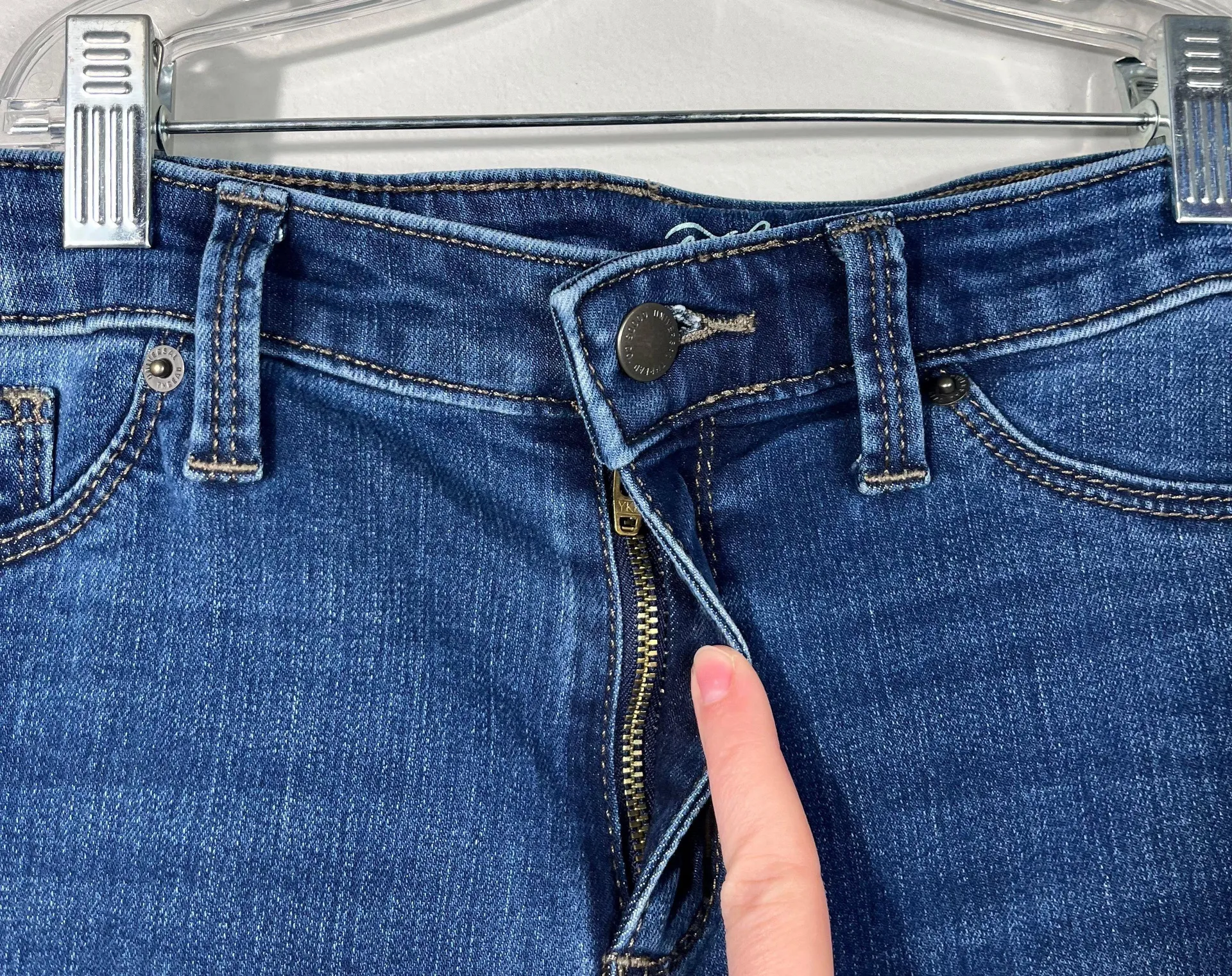 Universal Threads Universal Thread Women's Dark Wash Stretch Denim Mid Rise Leggings 6/28R Skinny - Image 2