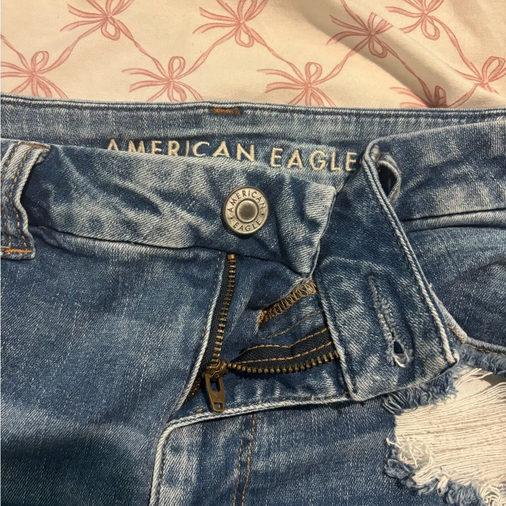 American Eagle Curvy Hi-Rise Shortie Distressed Blue Jean Shorts size 16 - Image 6