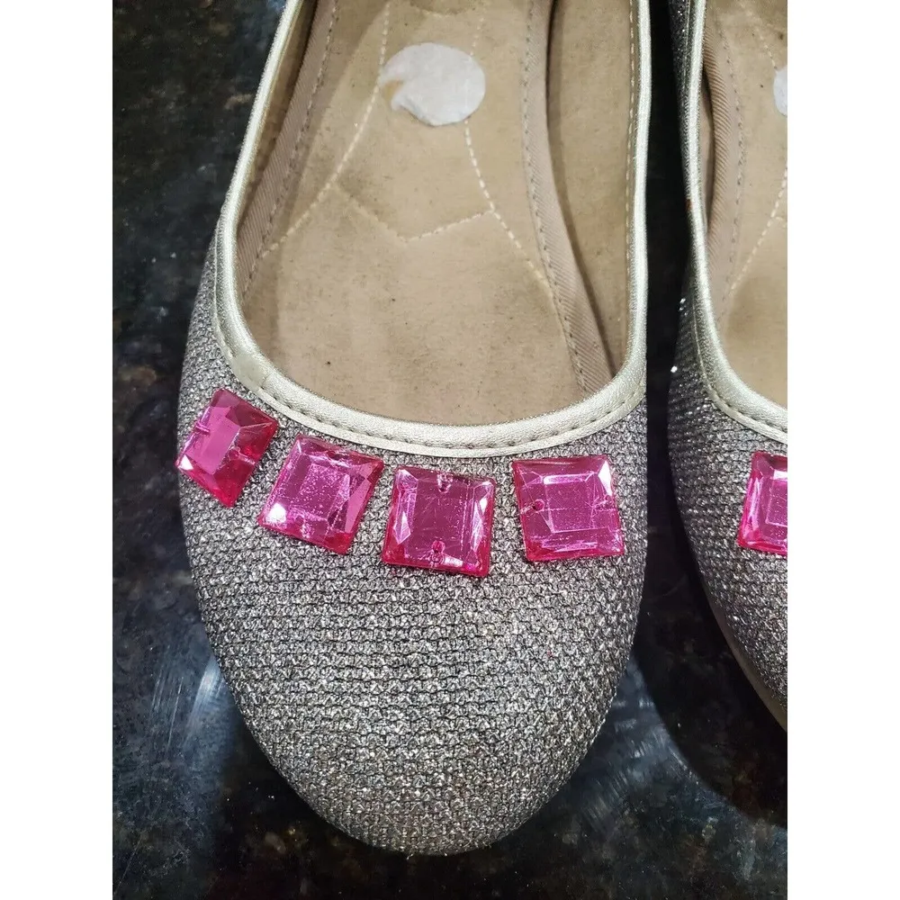 Bandolino Women's Gray Textile Upper Slip on Closed Toe Flats Shoes Size 8M - Image 3