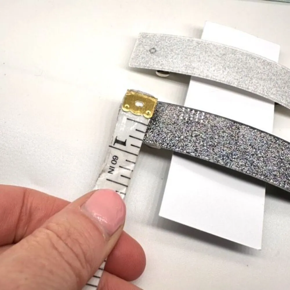 NWT Valet Studio Minnie Clips Silver White glittery ‎ glitter metallic - Image 3