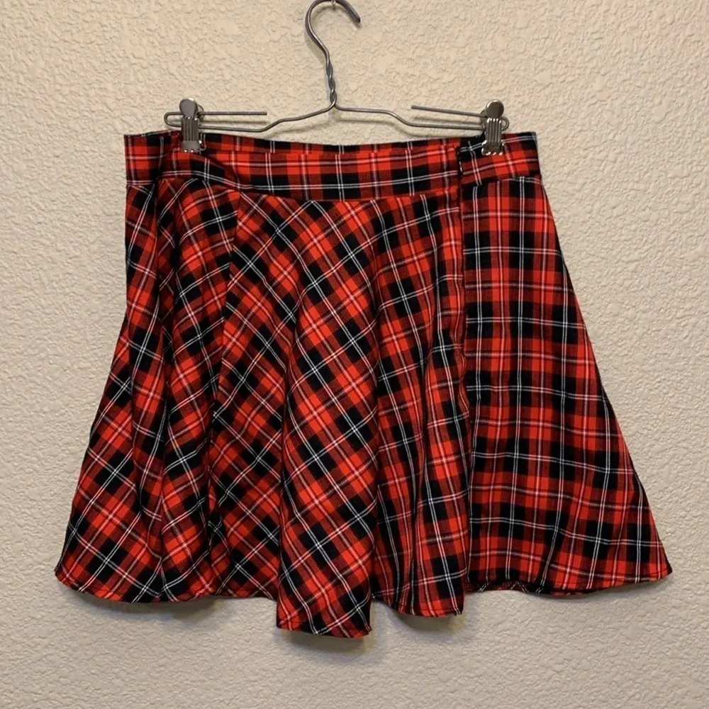 SHEIN buffalo Plaid mini skirt sz L holiday Christmas academia schoolgirl preppy - Image 6